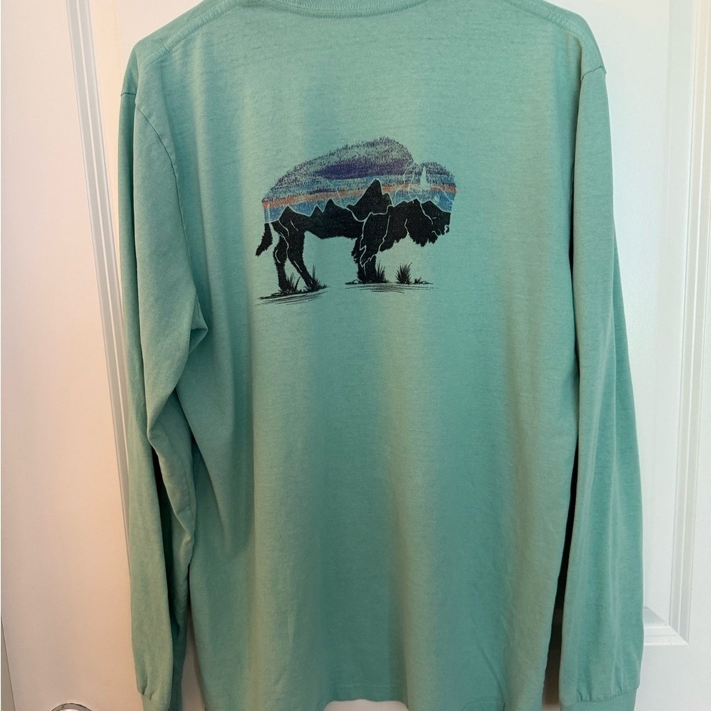 Men's Patagonia Long sleeve SZL Buffalo emblem on t-shirt back, has some wear. - Picture 2 of 9